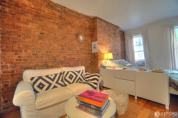 Rented by Oxford Property Group | media 17