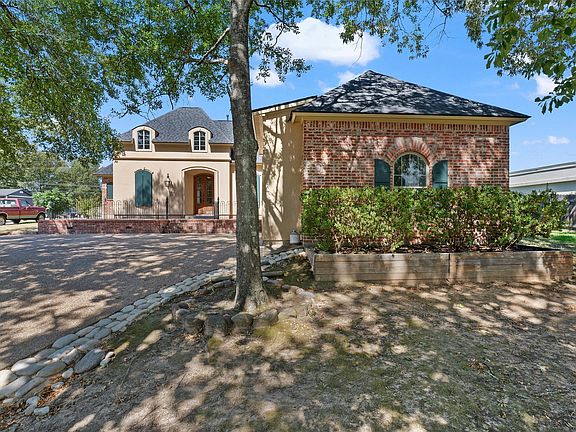 3rd image of 9412 Wrenwood Blvd