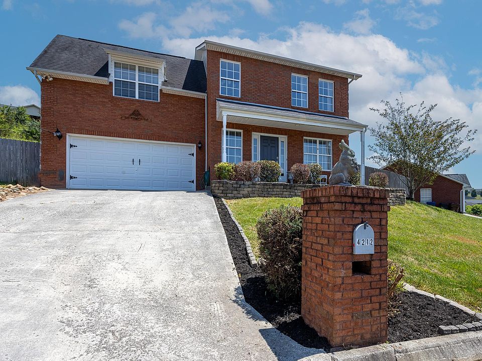 1st image of 4212 Miracle Ln
