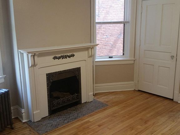 4th image of 118 N 7th Ave E #1