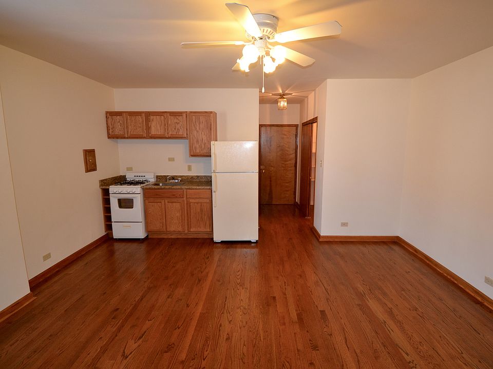 1st image of 4804 N Kedzie Ave APT 117
