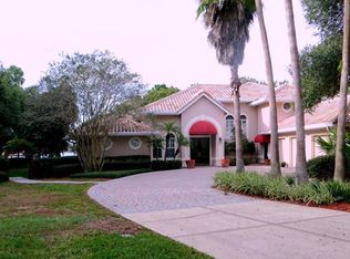 2001 Edgewater Dr, Mount Dora, FL 32757