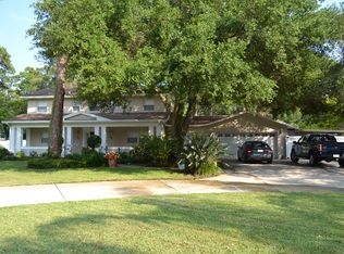 2105 Coconut Ln, Merritt Island, FL 32952