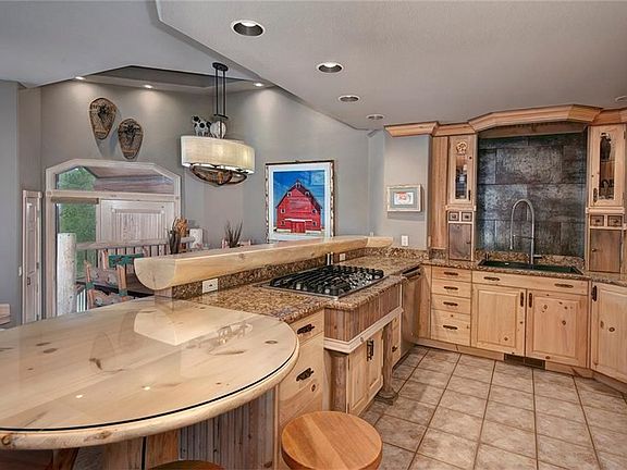 2nd image of 117 Woods Dr #117