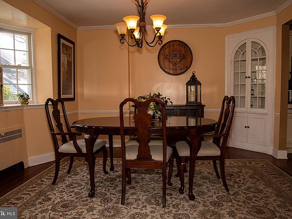5th image of 3 Crestwood Pl