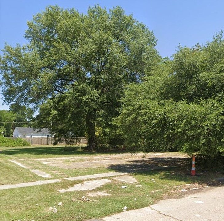 1st image of 2650 Hillcrest Ave