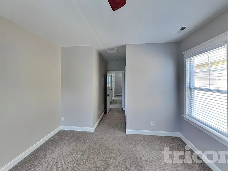 13528 Swinton Rd — Photo 8