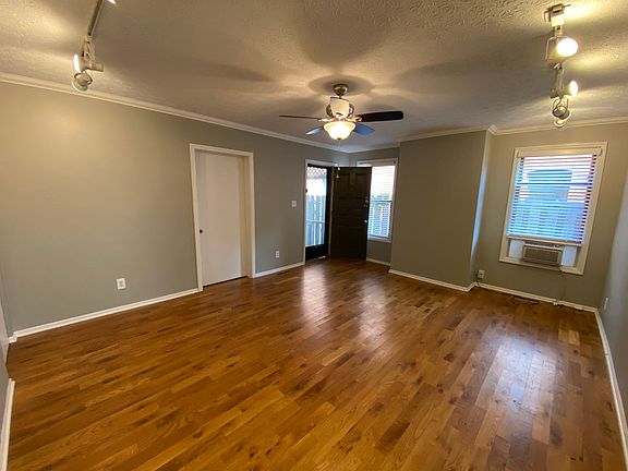 4th image of 814 Summit St #814