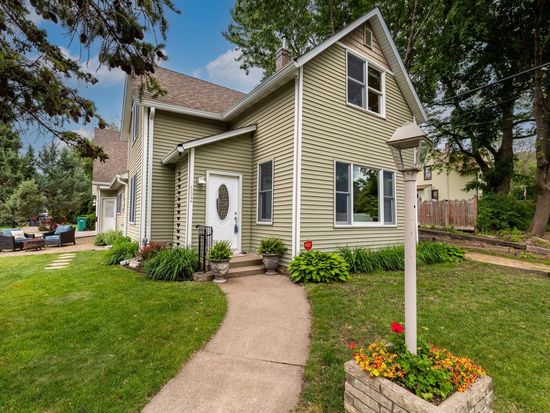 602 William St N, Stillwater, MN 55082