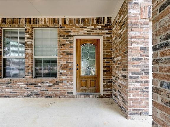 3rd image of 2310 Thorn Berry Creek Ln