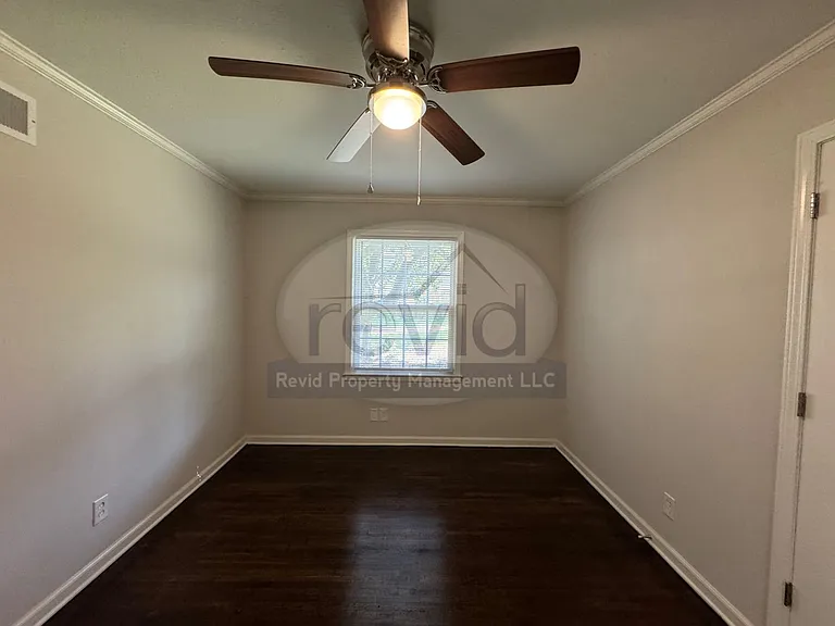 5467 Derron Ave — Photo 17