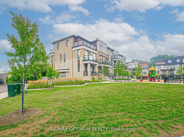 45 Knotsberry Cir #46, Brampton, ON L6Y 6G1