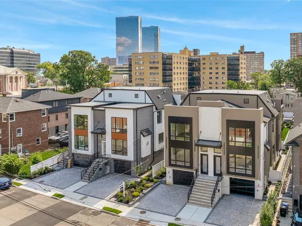 302 Coolidge Avenue, Fort Lee, NJ 07024