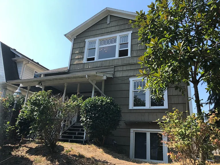 4761 21st Ave NE — Photo 1