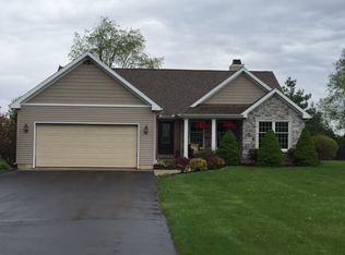 1610 Briar Ln, Rochester, IN 46975