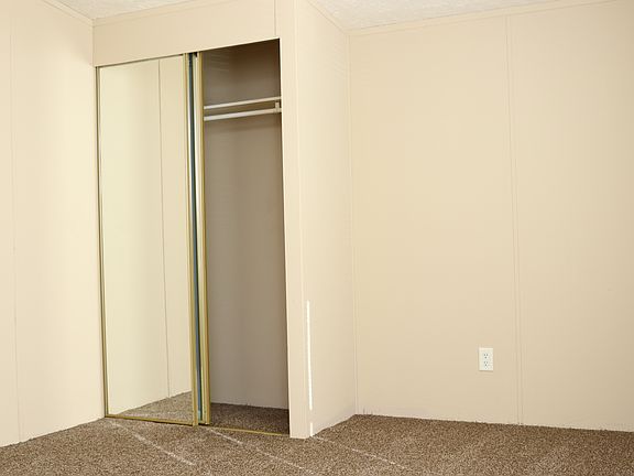 4th image of 4604 Tampa Ct
