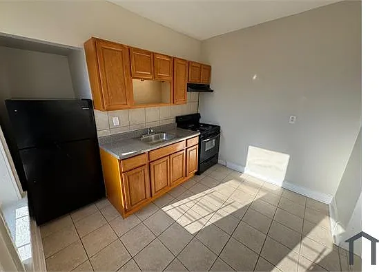 220 Roseville Ave #310 — Photo 1