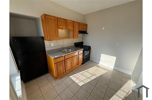 220 Roseville Ave #310 Photo 1