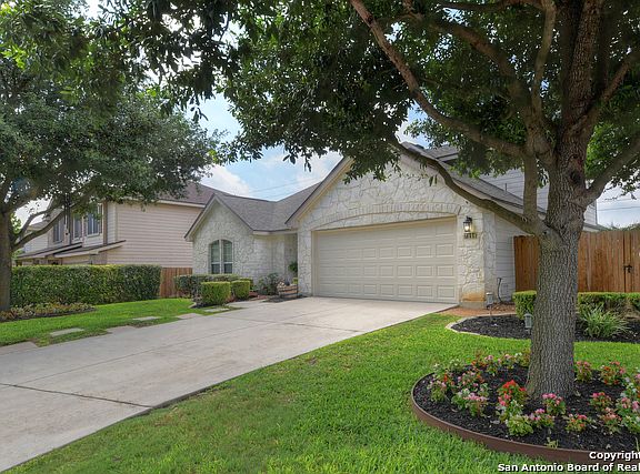 2nd image of 7114 Great Lakes Dr