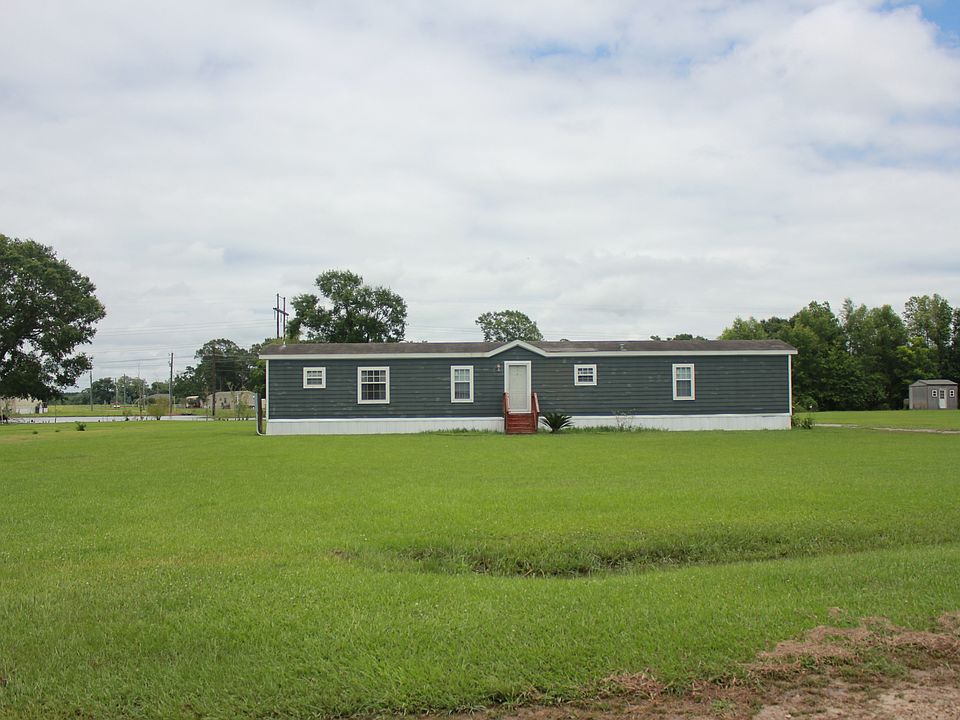 1st image of 229 Blue Grass Dr
