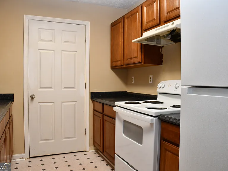 9301 Waldrop Pl — Photo 3