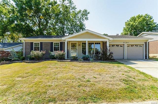 1st image of 2384 Whitshire Dr