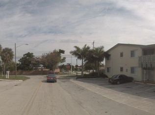 220 NE 170th St, North Miami Beach, FL 33162