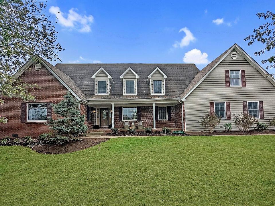 1st image of 212 Whispering Brook Dr