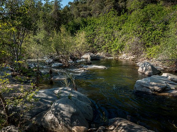 3rd image of 44335 North Fork