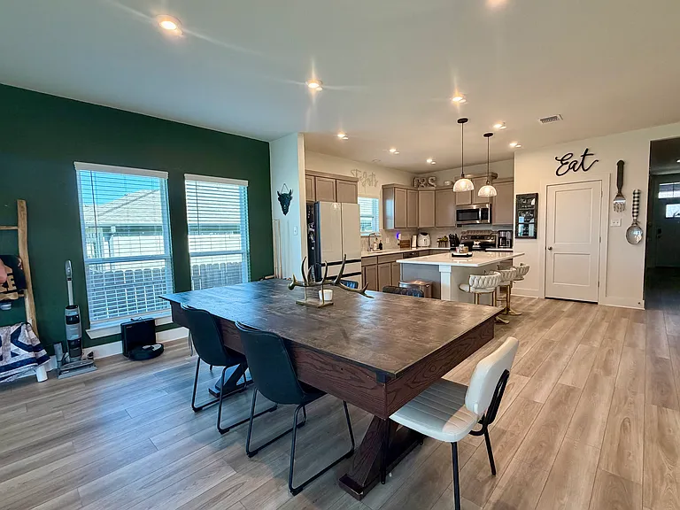 2026 Yarrelton Dr — Photo 8
