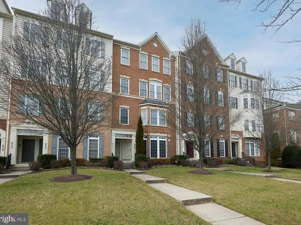 929 Hidden Marsh St #929, Gaithersburg, MD 20877