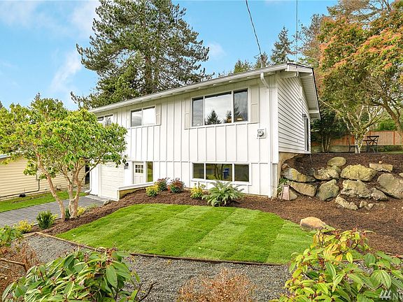 3rd image of 1649 172nd Ave NE