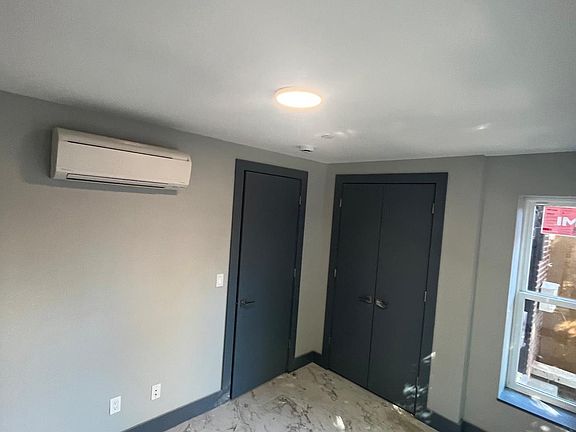 3rd image of 1269 Findlay Ave #B2