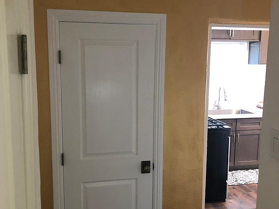 4th image of 315 N Brand Blvd #A
