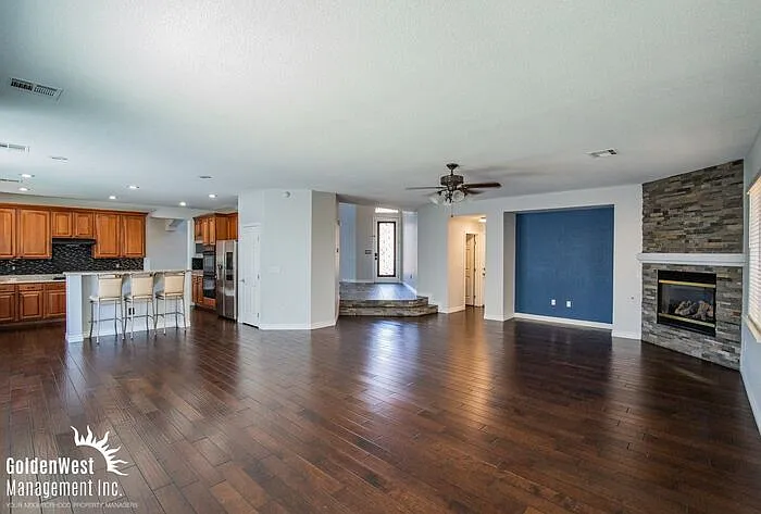 11042 Gammila Dr — Photo 4