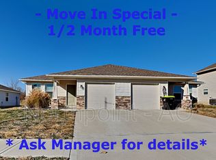 8221 SW 3rd St, Blue Springs, MO 64014