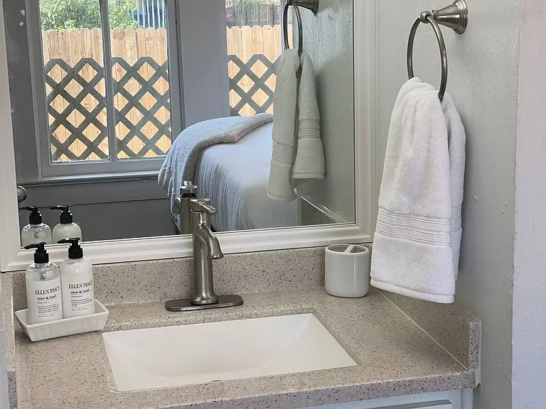 103 N Walker St #1 — Photo 13