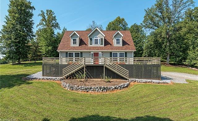 1st image of 367 E Green Creek Dr