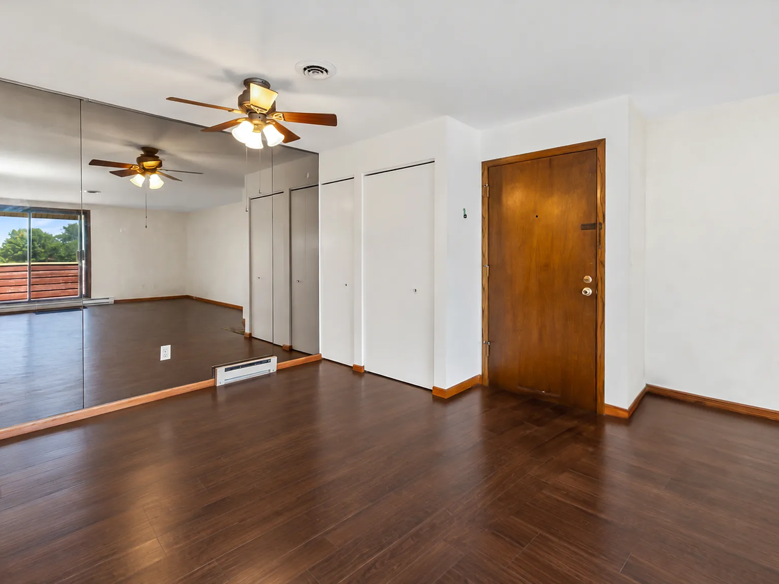 2 bed, 940 sqft, $1,700 — Photo 4