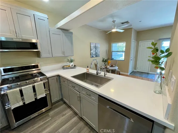 7414 Western Bay Dr, Buena Park, CA 90621