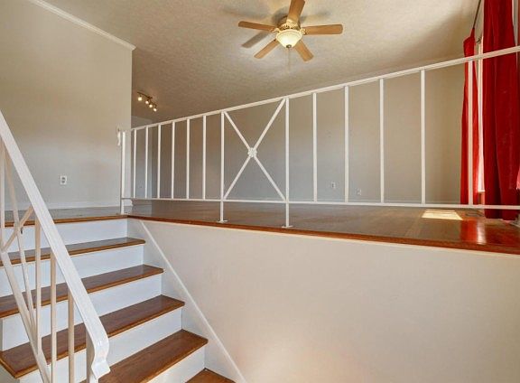4th image of 3375 Bluewater Dr