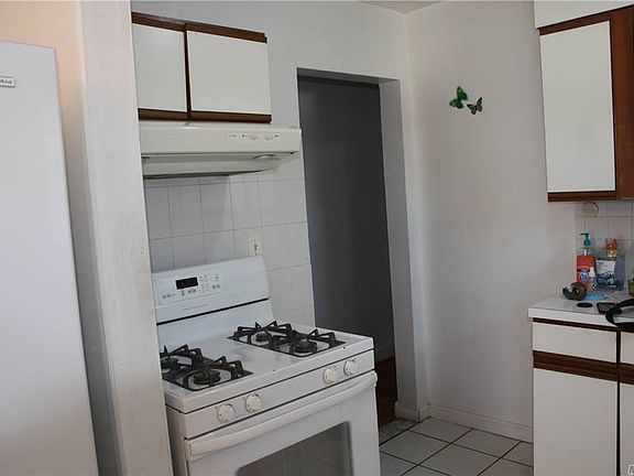 5th image of 390 2nd Pl