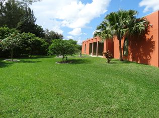 10851 SW 42nd Pl, Davie, FL 33328