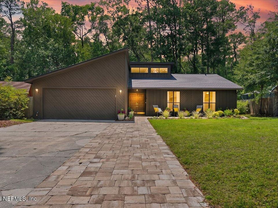 1st image of 3139 LAUREL GROVE N