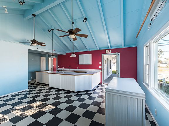 4th image of 478 W Lake Dr Building 1