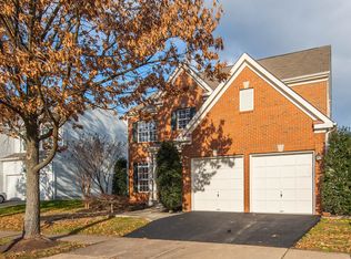 25924 Rachel Hill Dr, Chantilly, VA 20152