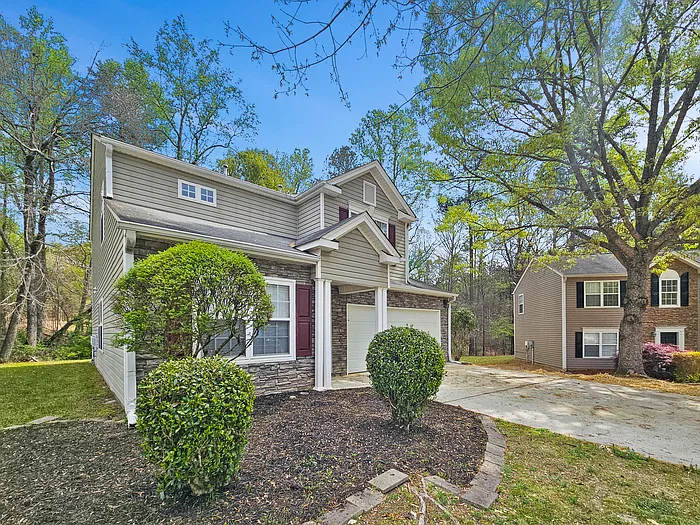 4 bed, 2.0 bath, 2095 sqft, $2,245 — Photo 3