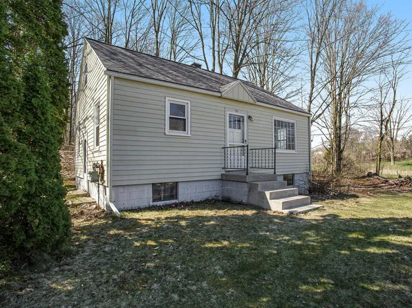 640 Ten Mile Rd NE, Comstock Park, MI 49321