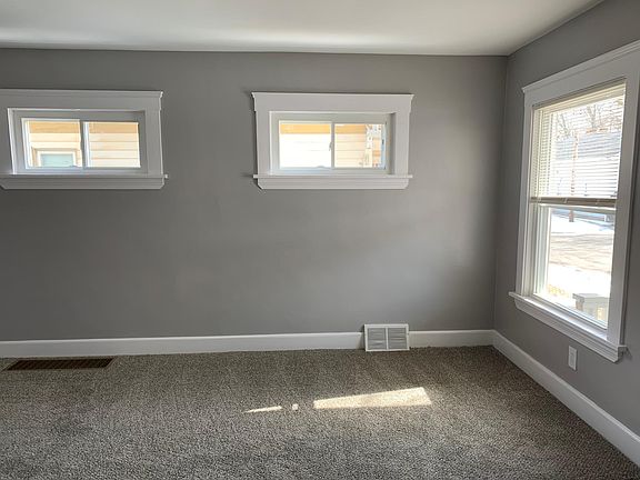 2nd image of 1606 Galion Ave