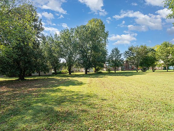 5th image of 1407 Courtland Dr